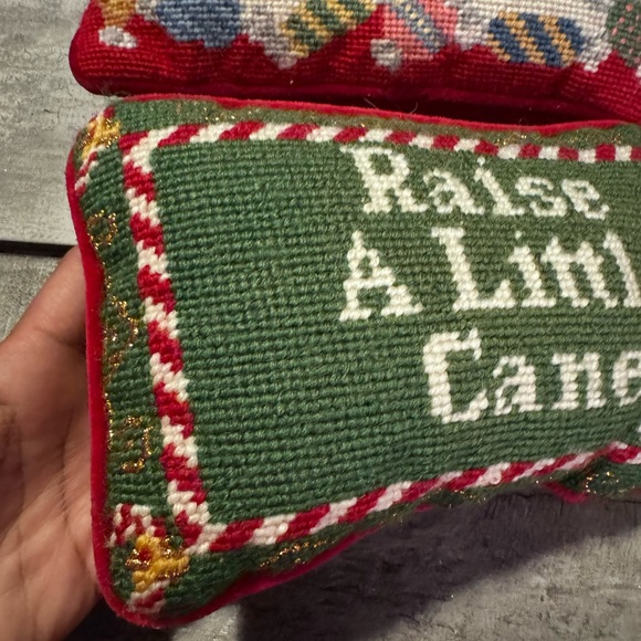 Lot of 2 Christmas Needlepoint Holiday Christmas Pillows ~ Small Wool - Picture 4 of 13